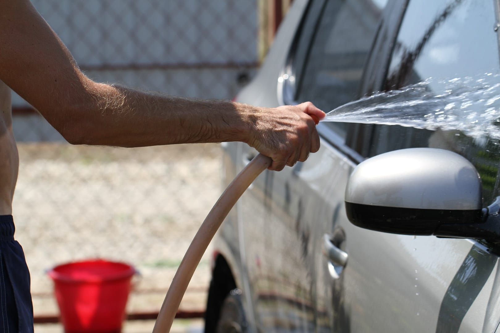 Washing car